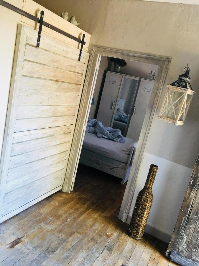 Chambre d'hôte équestre Au petit bonheur Chateldon Exterior foto