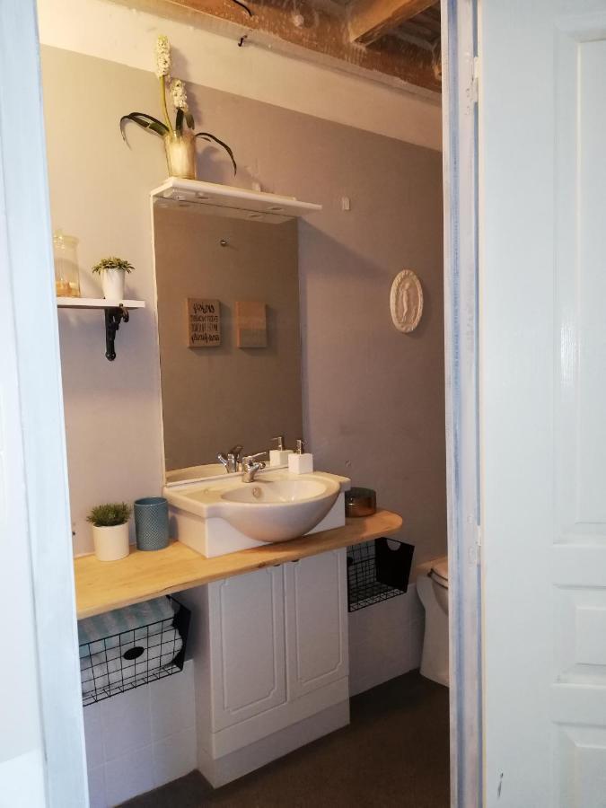 Chambre d'hôte équestre Au petit bonheur Chateldon Exterior foto