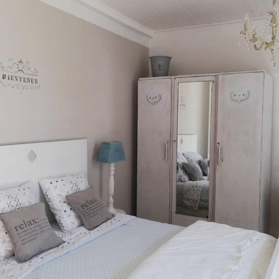Chambre d'hôte équestre Au petit bonheur Chateldon Exterior foto